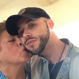 Meet your Posher, Jonathan